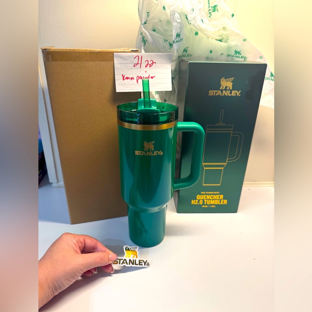 Stanley Shamrock NWT 40oz